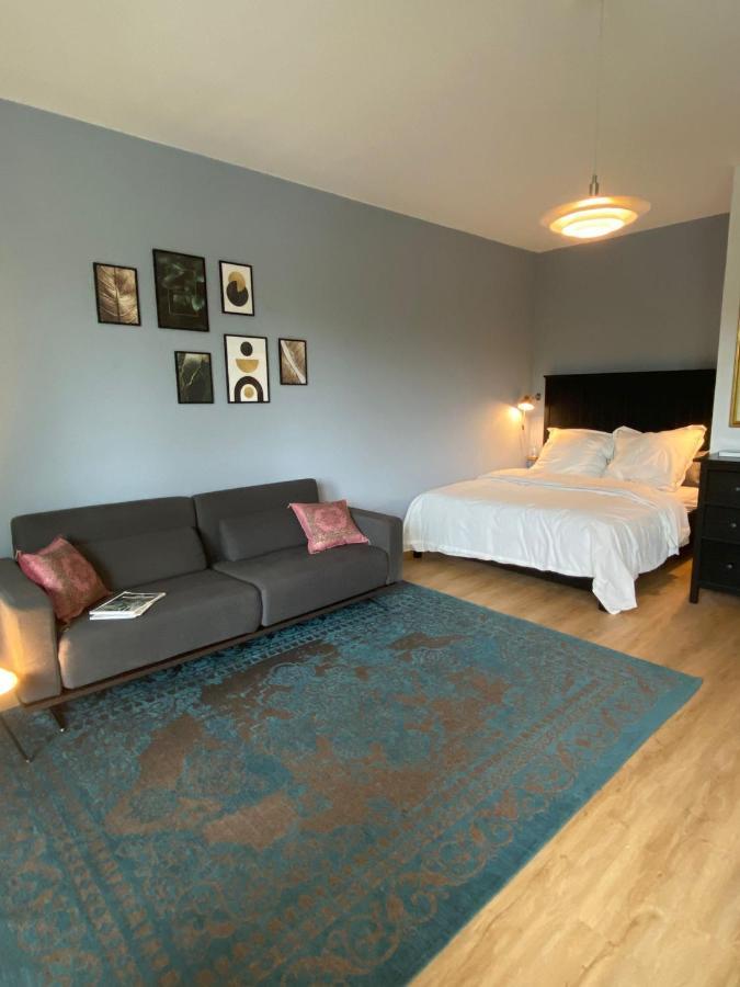 Beautiful Apartment With Balcony Berlin Kültér fotó