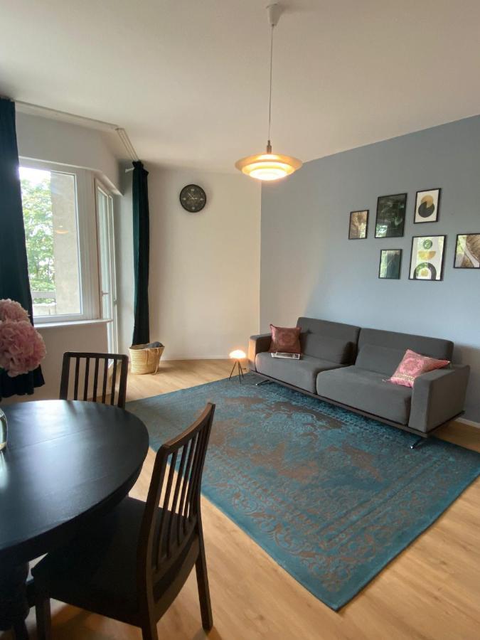 Beautiful Apartment With Balcony Berlin Kültér fotó